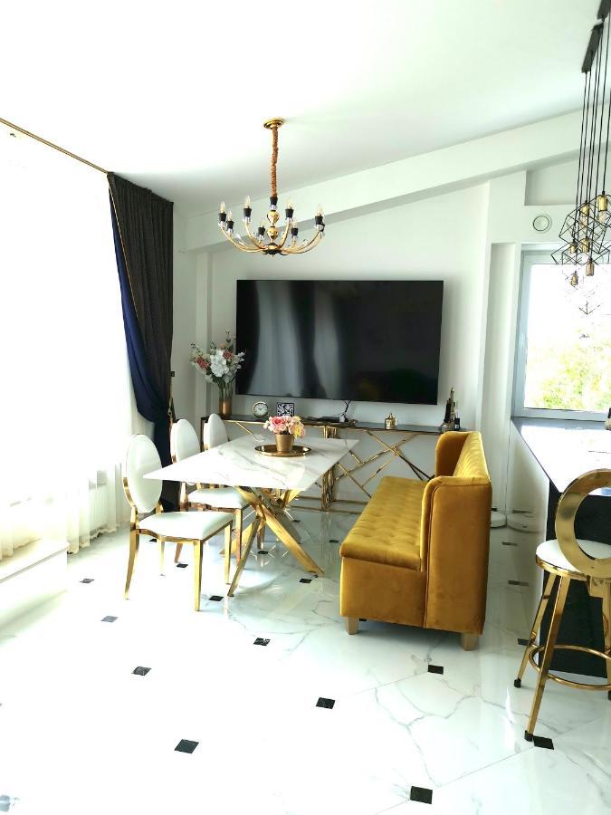 Luxury Penthouse With Large Terrace & Panoramic Old Town View Lejlighed VNO Eksteriør billede