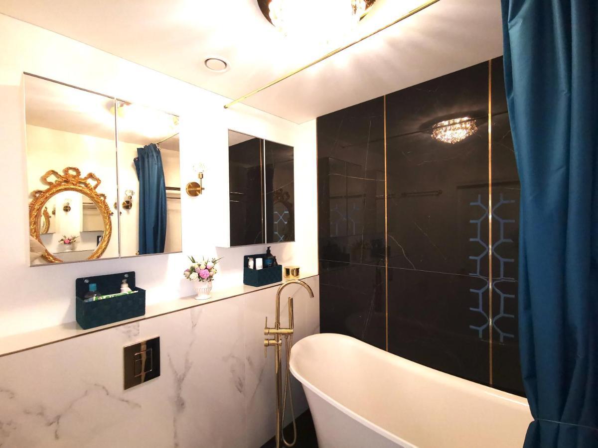 Luxury Penthouse With Large Terrace & Panoramic Old Town View Lejlighed VNO Eksteriør billede